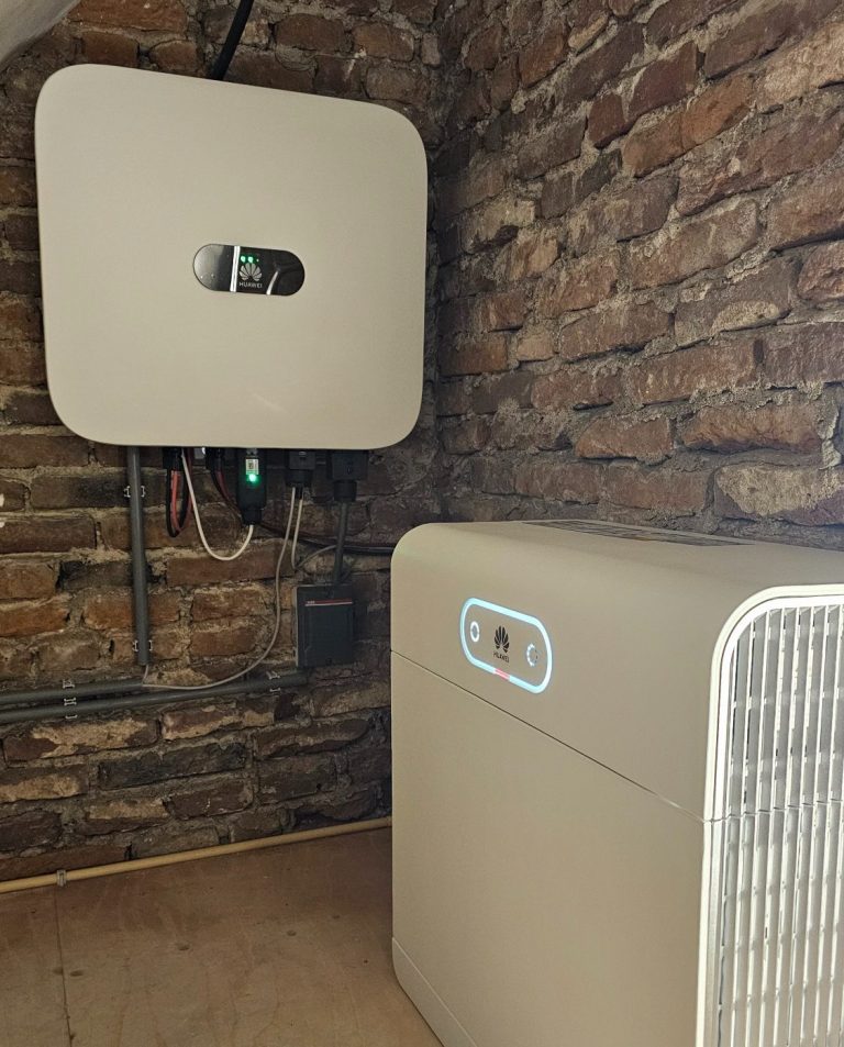 Omvormer en thuisbatterij